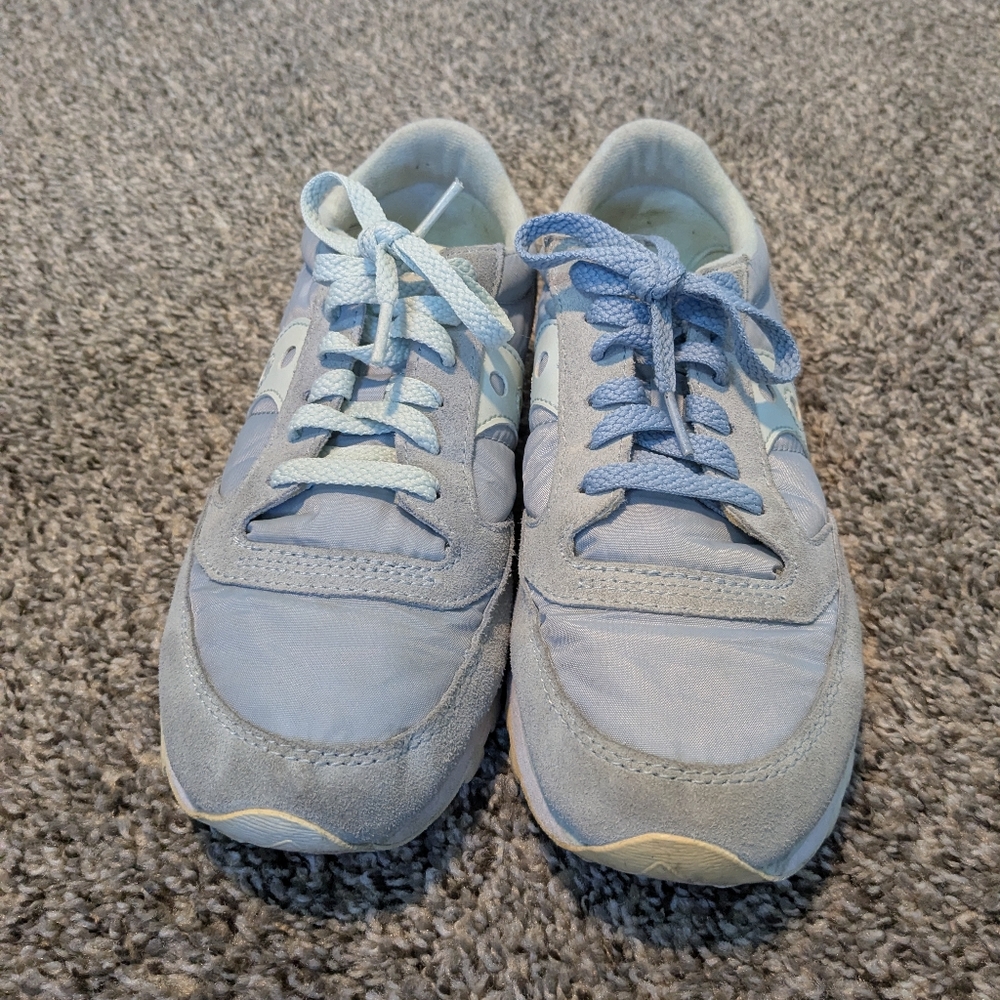 Saucony Jazz Low Pro in Light Blue and Cream